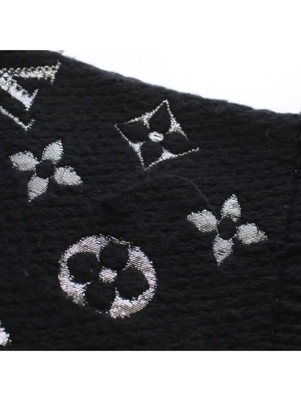 Louis Vuitton Logomania Scarf Shine Monogram Black Silver